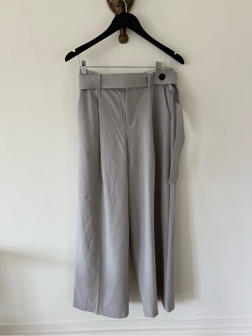 High-Waist Zara Wide Leg Trousers in Light Gray